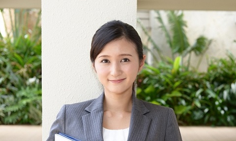女性社員画像４
